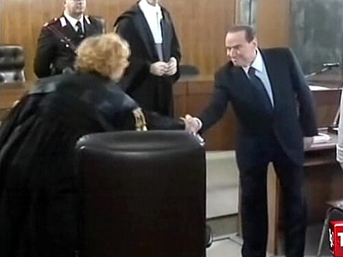 Berlusconi racconta le sue notti
