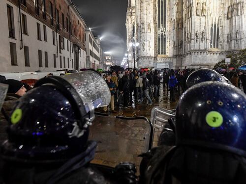 Il popolo No Pass ormai perde pezzi. Da Roma a Milano manifestazioni flop