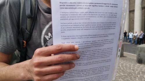 Migranti in protesta contro la sanatoria 7