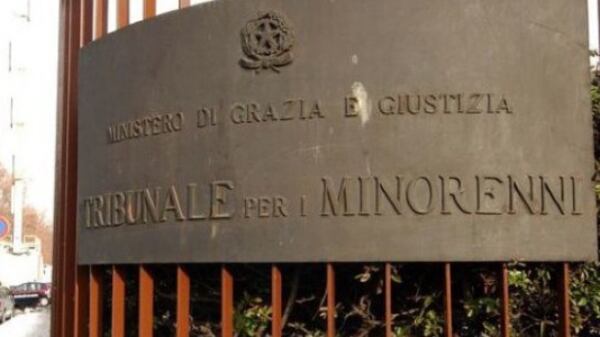 Torino, vittima di bullismo diventa disabile a 11 anni