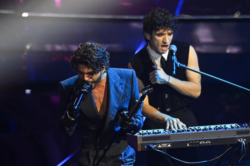 Sanremo 2024: ecco il look della prima serata del Festival dai Santi Francesi 2