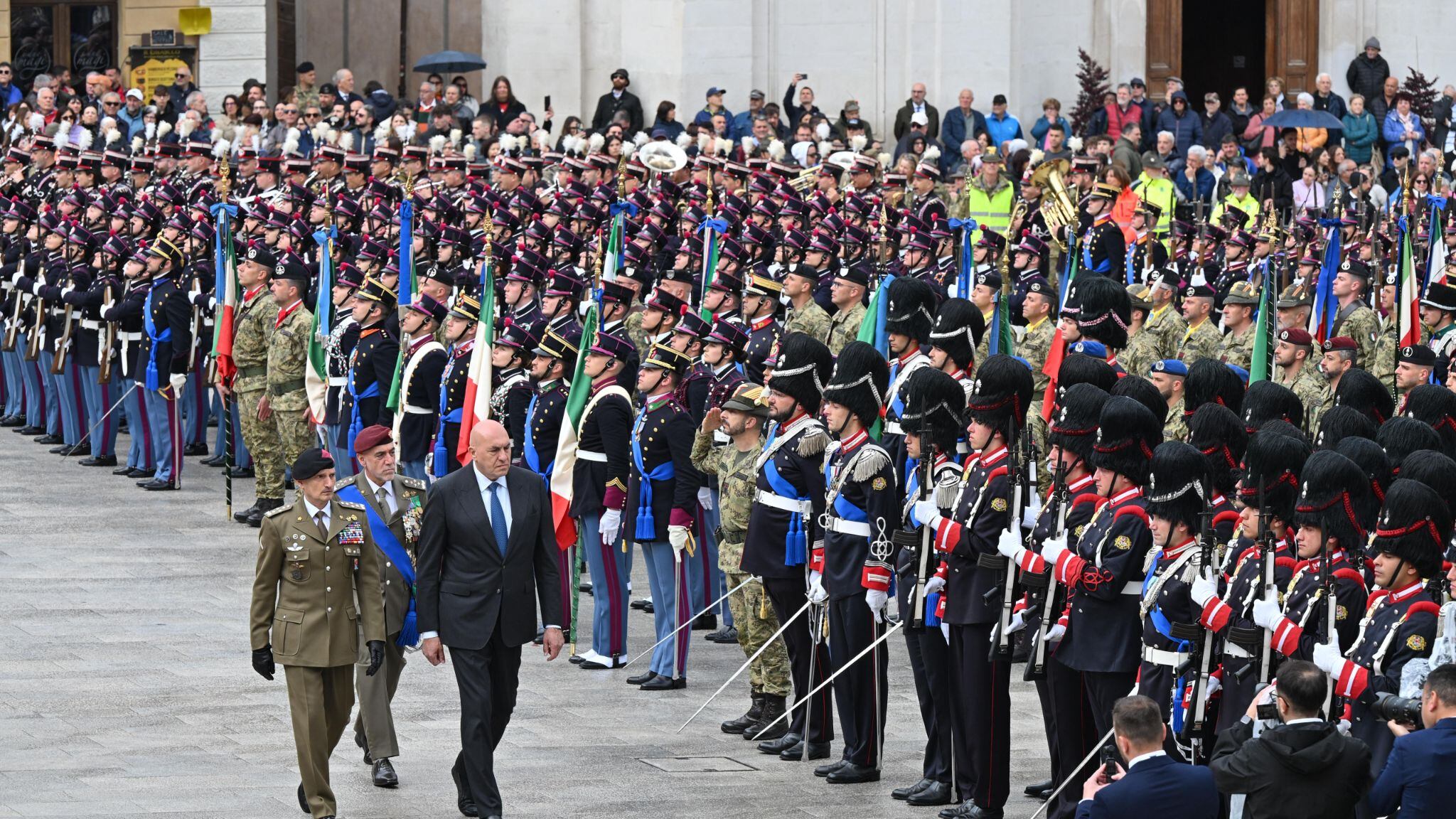 L’Aquila celebra i 165 anni dell’Esercito Italiano