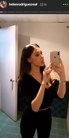 Belen Rodriguez, scollatura bollente su Instagram 3
