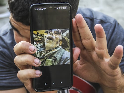 Dai social a Vecchioni l'assurdo paragone tra Sinwar, Ettore e l'Iliade di Omero