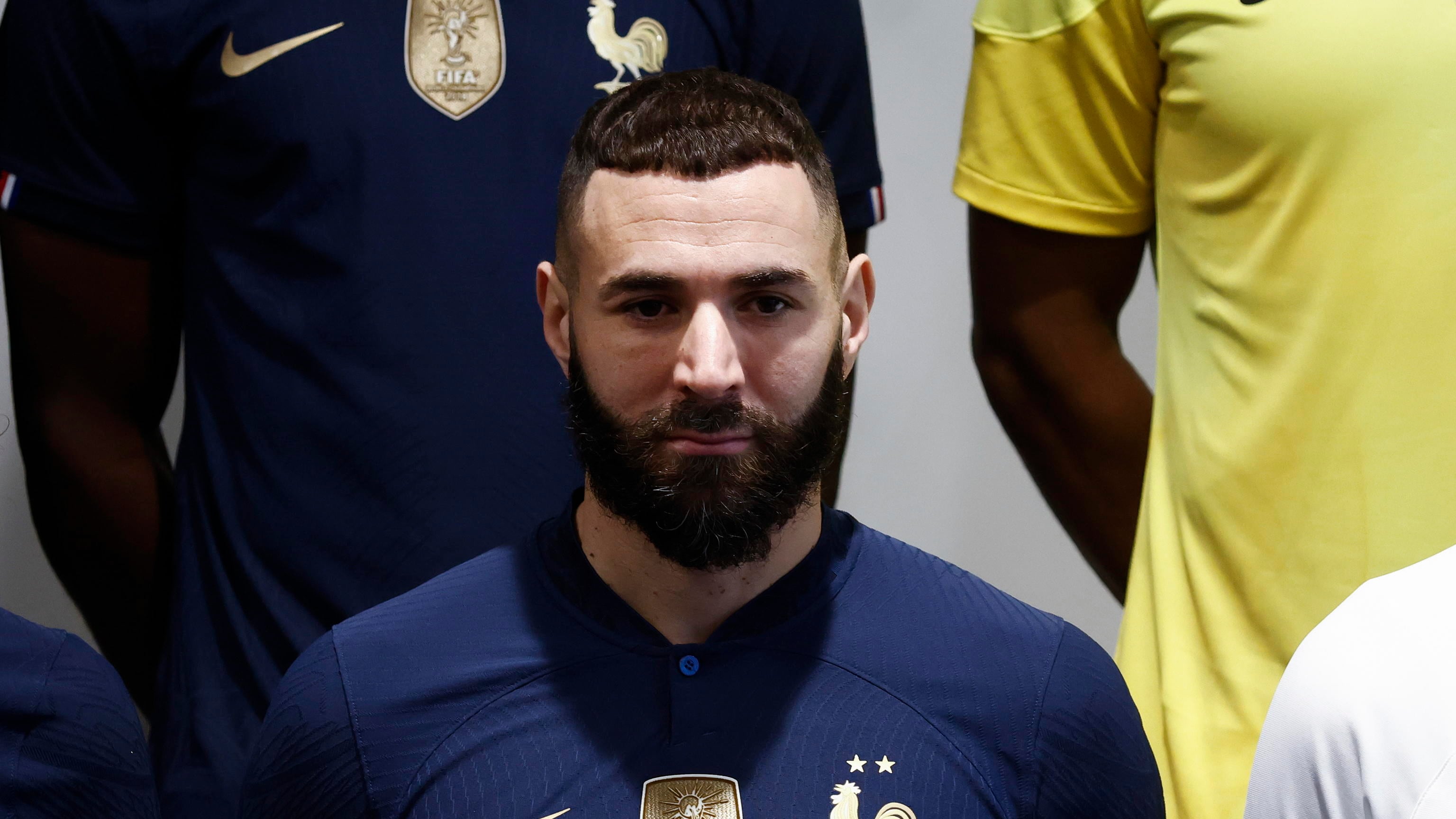 Benzema attacca Israele. Darmanin lo smaschera: "Ha legami coi Fratelli musulmani"