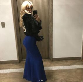 Wanda Nara, sexy in abito da sera  1