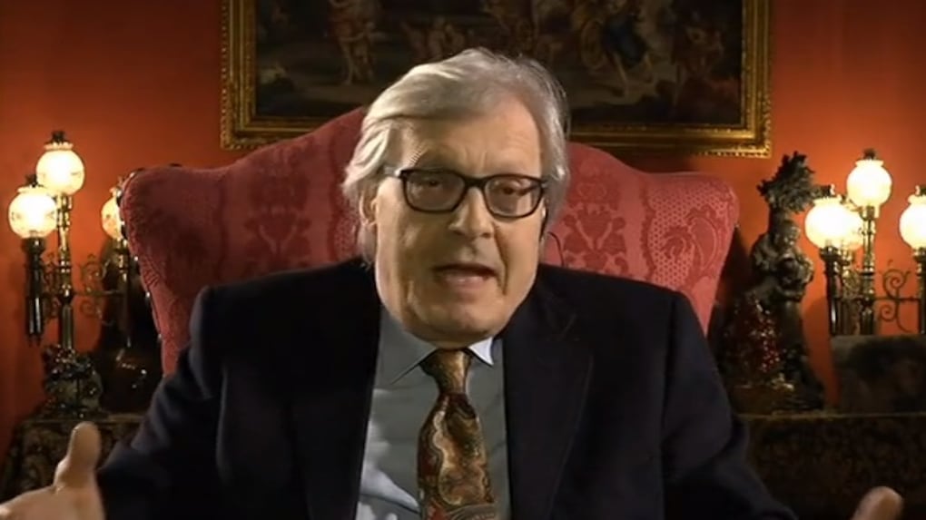 Sgarbi si candida a sindaco di Roma: "Raggi? Una calamità naturale"