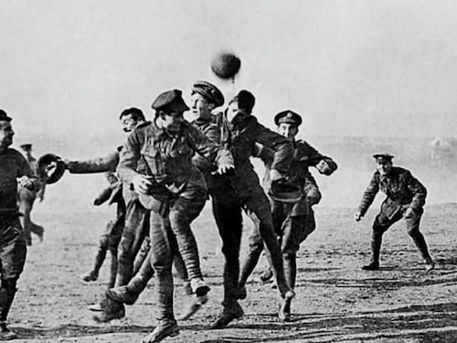La "tregua di Natale", quando il calcio fece silenziare le armi