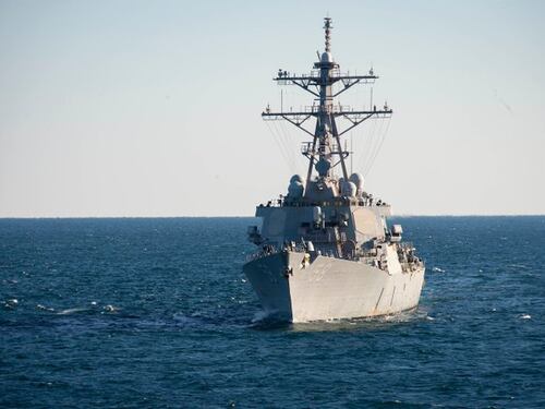 "Uss Laboon nel Mediterraneo": il segnale della nave che attaccó l'Iraq a Teheran