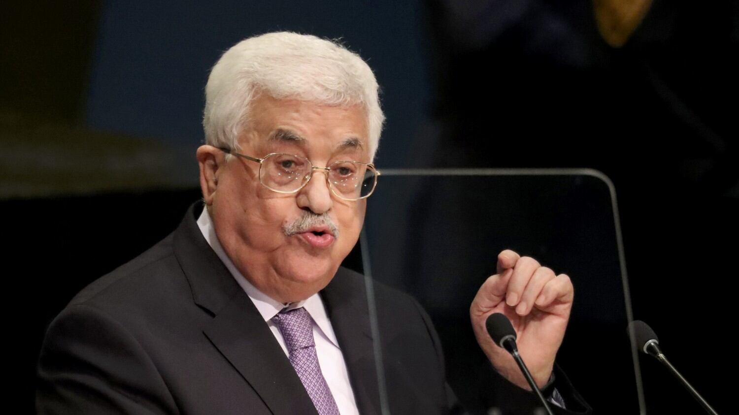Il presidente palestinese Mahmoud Abbas andrà ai funerali di Peres