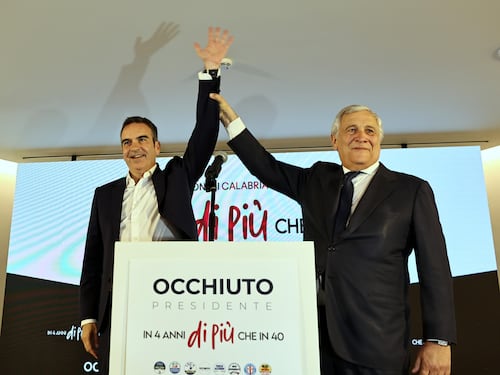 Occhiuto fa il bis e sconfigge il Pd. "Cetto" Tridico porta il campo largo alla disfatta totale. Fi prima, crollo M5s