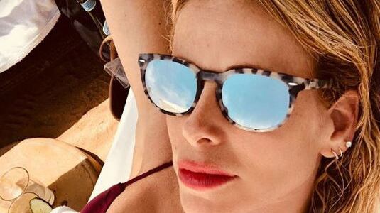 Alessia Marcuzzi è una mamma apprensiva. E il figlio la blocca sui social