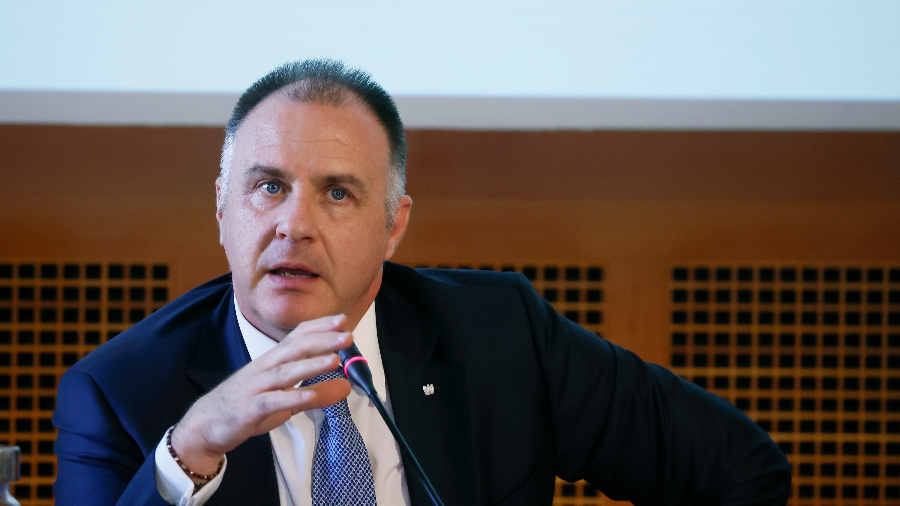 Alert Confindustria. "Si rischia la crisi"
