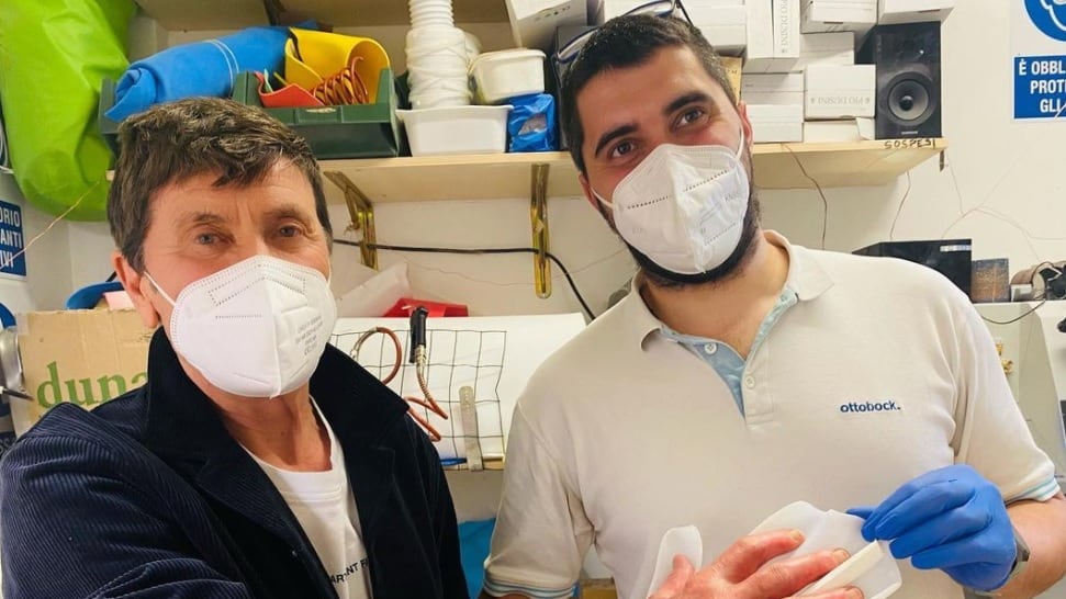 Recupero in salita per Gianni Morandi: "Ora ho bisogno di un tutore"