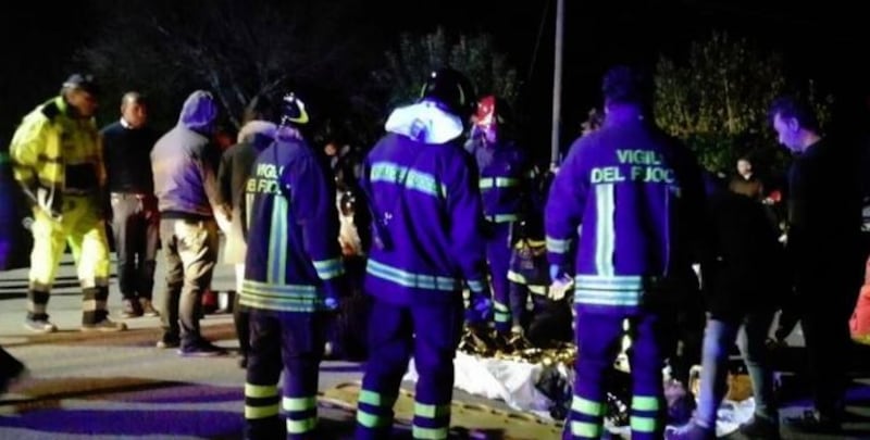 Tragedia in discoteca ad Ancona: 6 morti nella calca 1