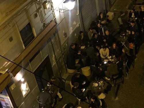 Girava in scooter con una mazza da baseball nei luoghi della movida: fermato dai carabinieri