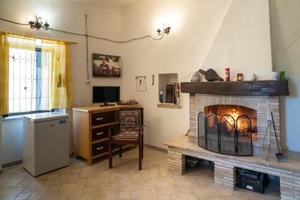 Le foto della casa offerta alla famiglia nel bosco 4