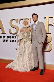 Lady Gaga, scollatura hot alla première 3