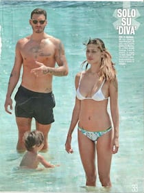 Belen, musi lunghi con De Martino a Ibiza 3
