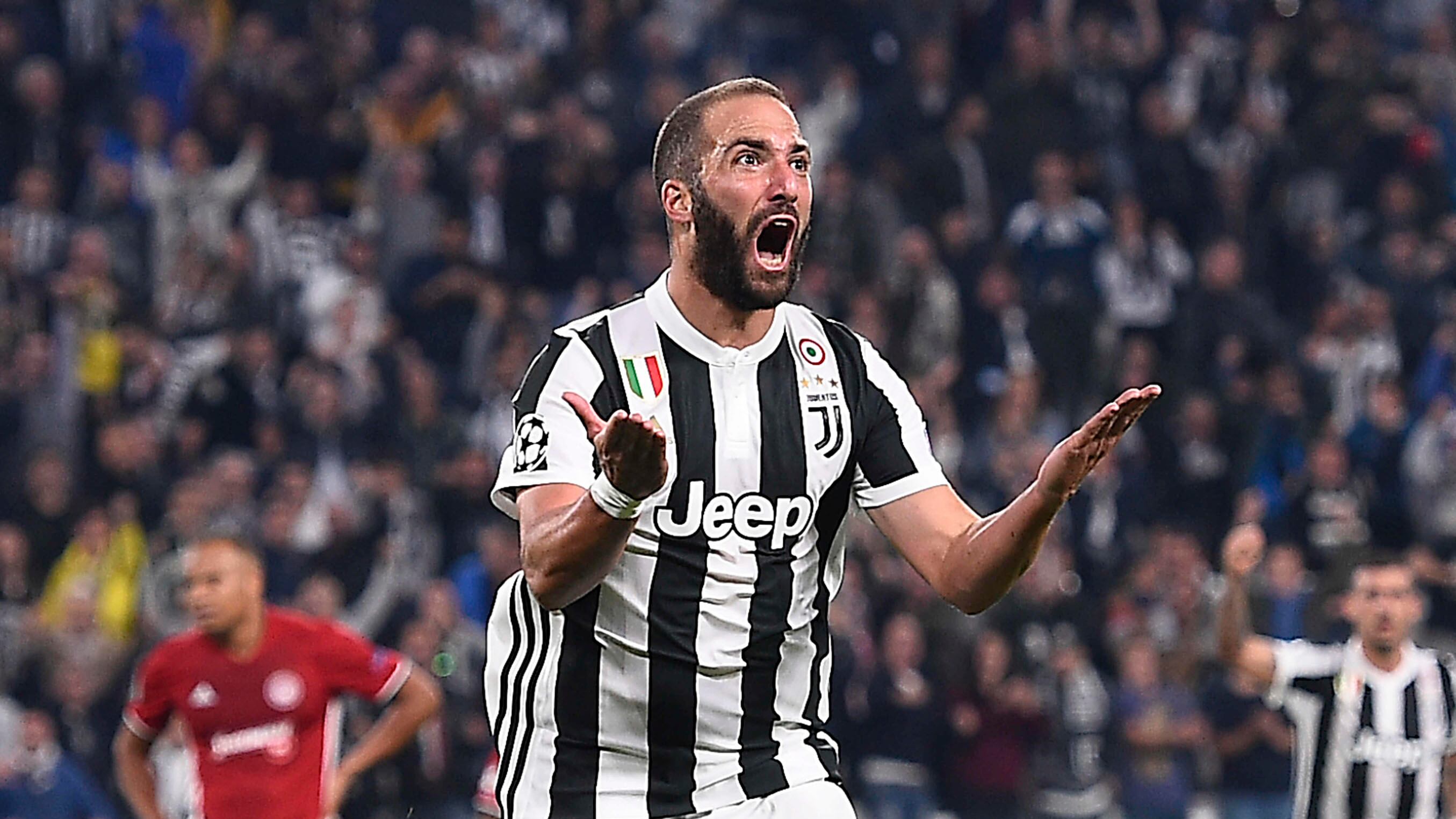 Napoli-Juventus, Higuain provoca i tifosi partenopei