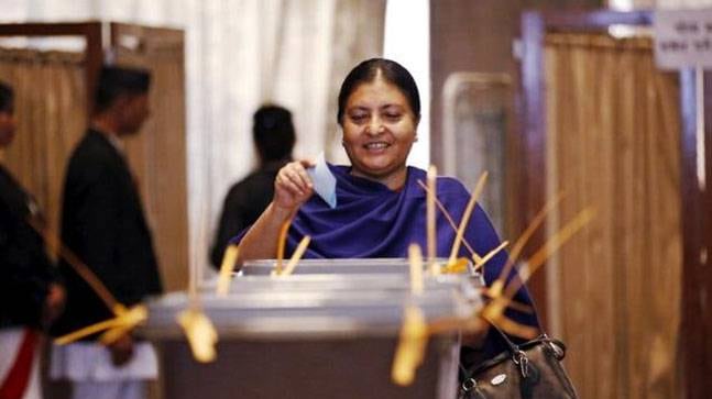 Donna e marxista, ecco la presidente del Nepal