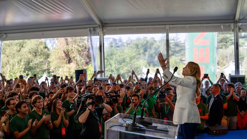 Moratoria contro i deepfake