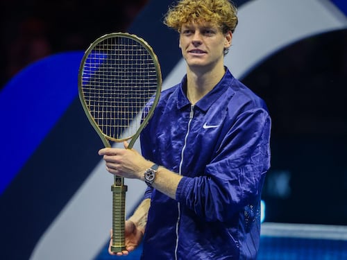 Six Kings Slam, il Re è Sinner: Alcaraz sconfitto in due set, Jannik impeccabile
