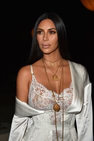 Kim Kardashian in biancheria intima alla Paris Fashion Week 5