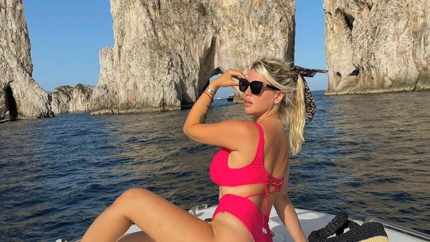 Wanda Nara follie a Capri: "Ha speso 2mila euro a notte"