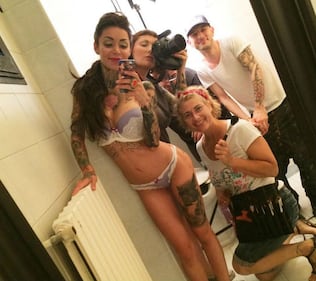 Elena Grimaldi sexy su Instagram 9