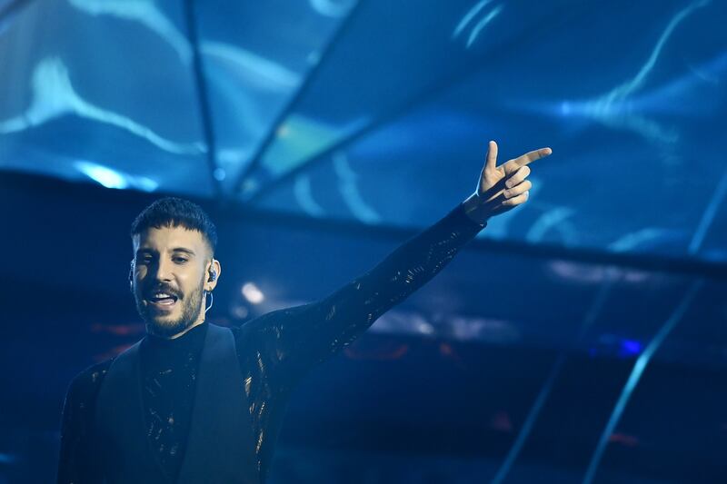 Sanremo 2024: ecco il look della seconda serata del Festival di Fred De Palma 1