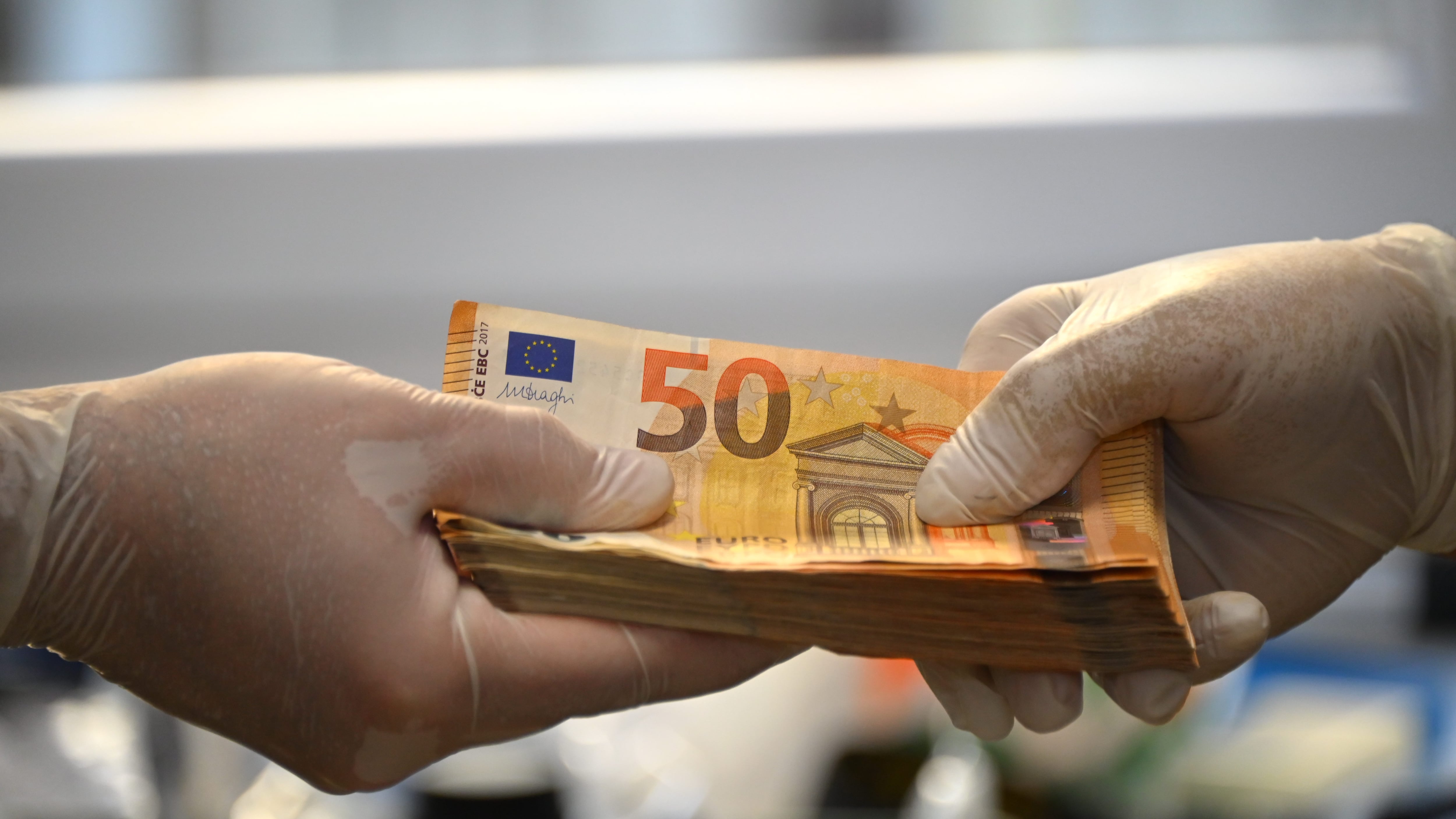 I conti correnti in pericolo. Come salvarsi dalla chiusura