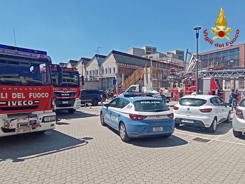 Incidente sul lavoro in un cantiere a Milano: 5 operai feriti 5
