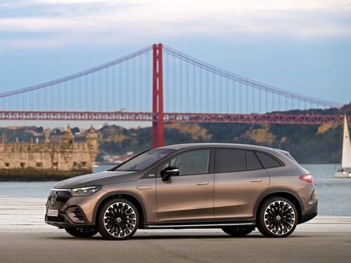 Mercedes-Benz EQE SUV, guarda la gallery