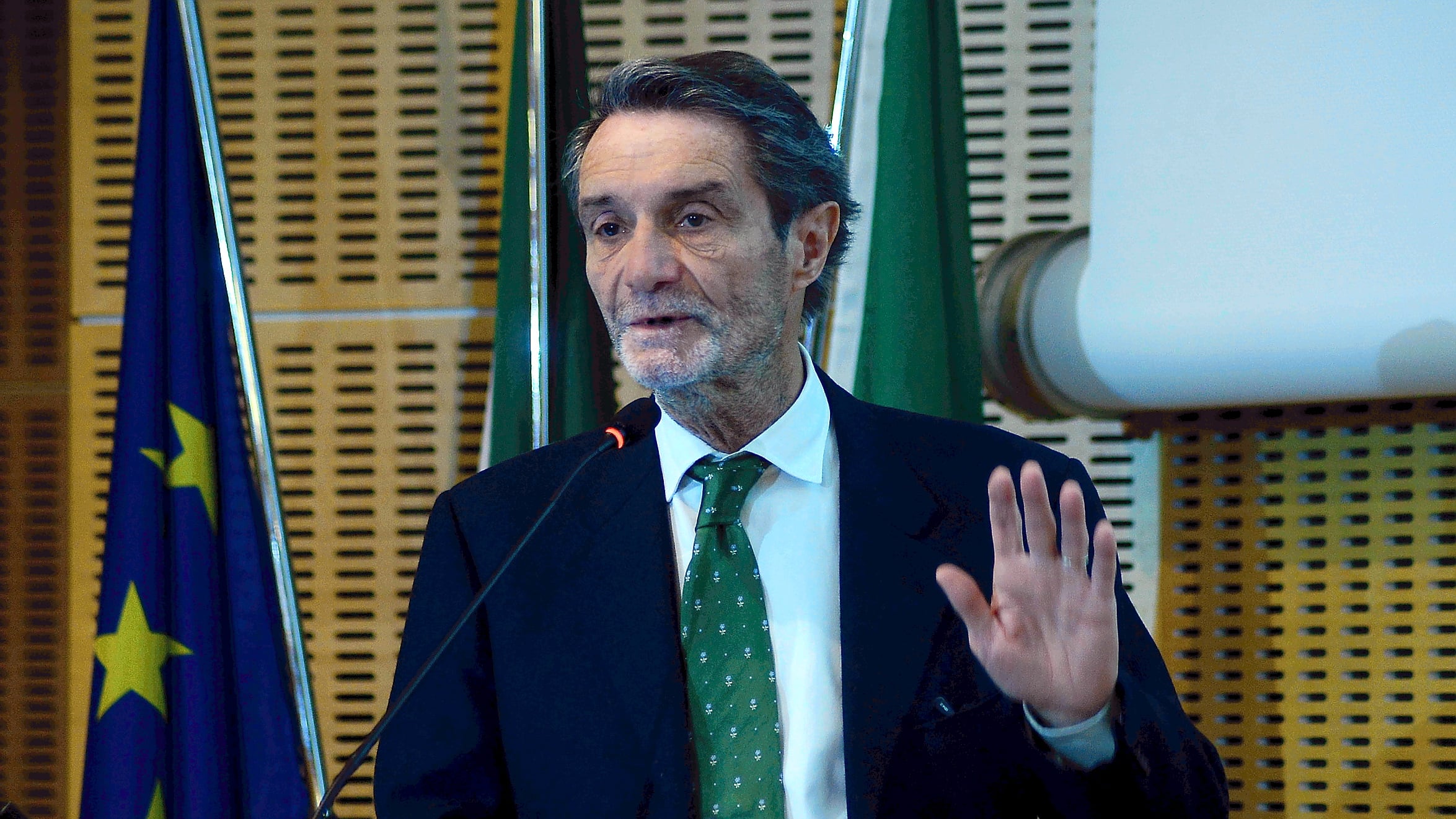 Rimpasto? Fontana non ci sta: "La giunta va benissimo così"