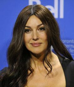 Monica Bellucci sarà bond girl bisex: "Chi dice che sono single?" 15