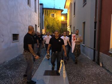 Mantova, blitz dell'estrema destra contro lo ius soli 5