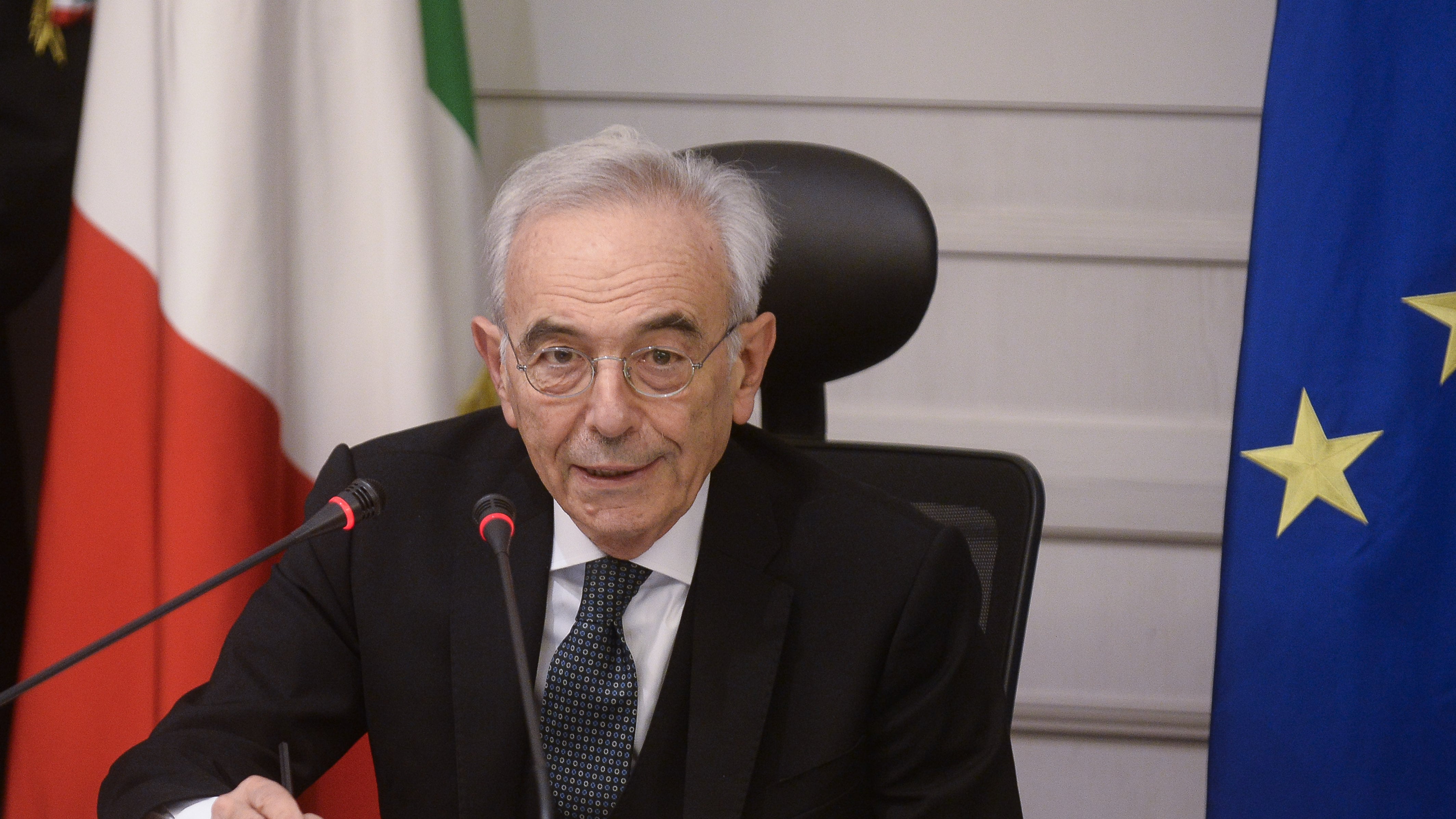 E la Consulta avverte le Camere: "La Carta non si tocca"