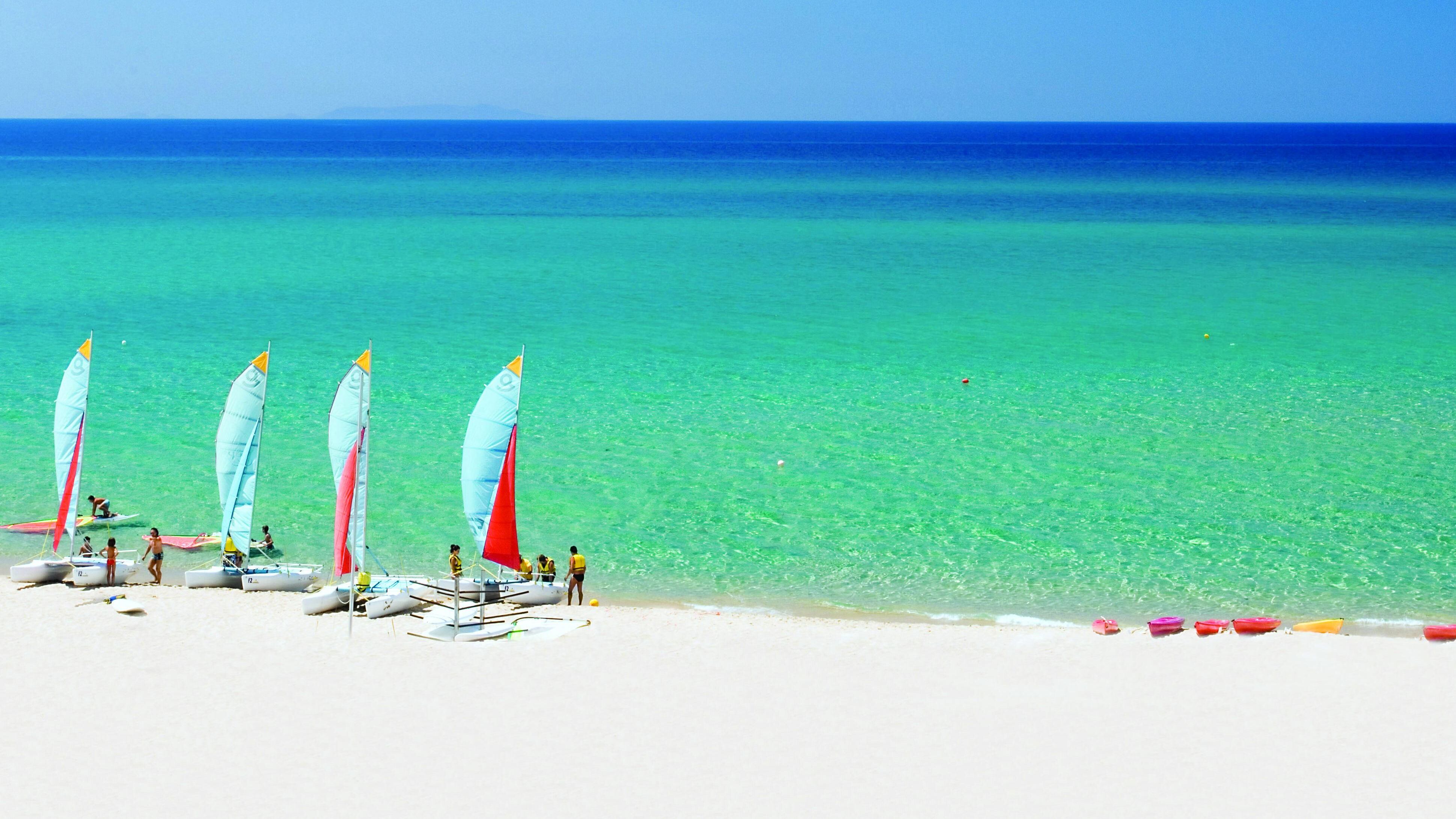 In Gallura per l'ultimo tuffo nel sole