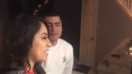 Festeggia il compleanno e lascia il suo fidanzato: "Mi tradisci, merito altro"