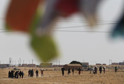 I profughi siriani si ammassano alla frontiera 1