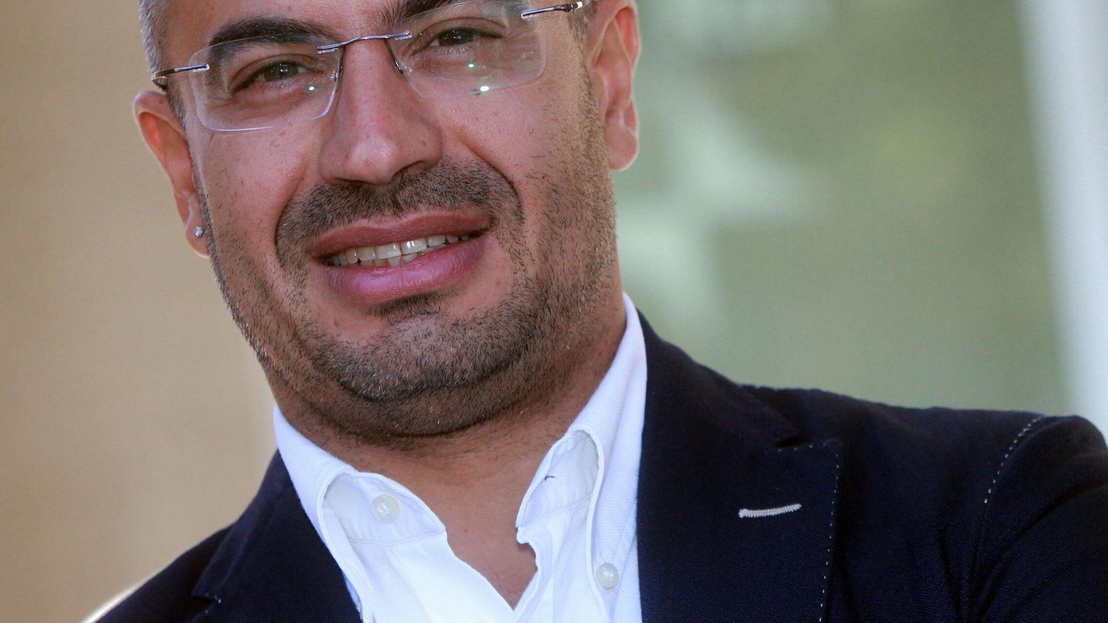 M5s, Paragone all’attacco: “Grillo ha perso la bussola. Non voterò il Mes”