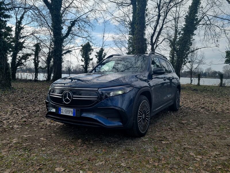 Mercedes-Benz EQB, le foto del suv elettrico: guarda la gallery 1