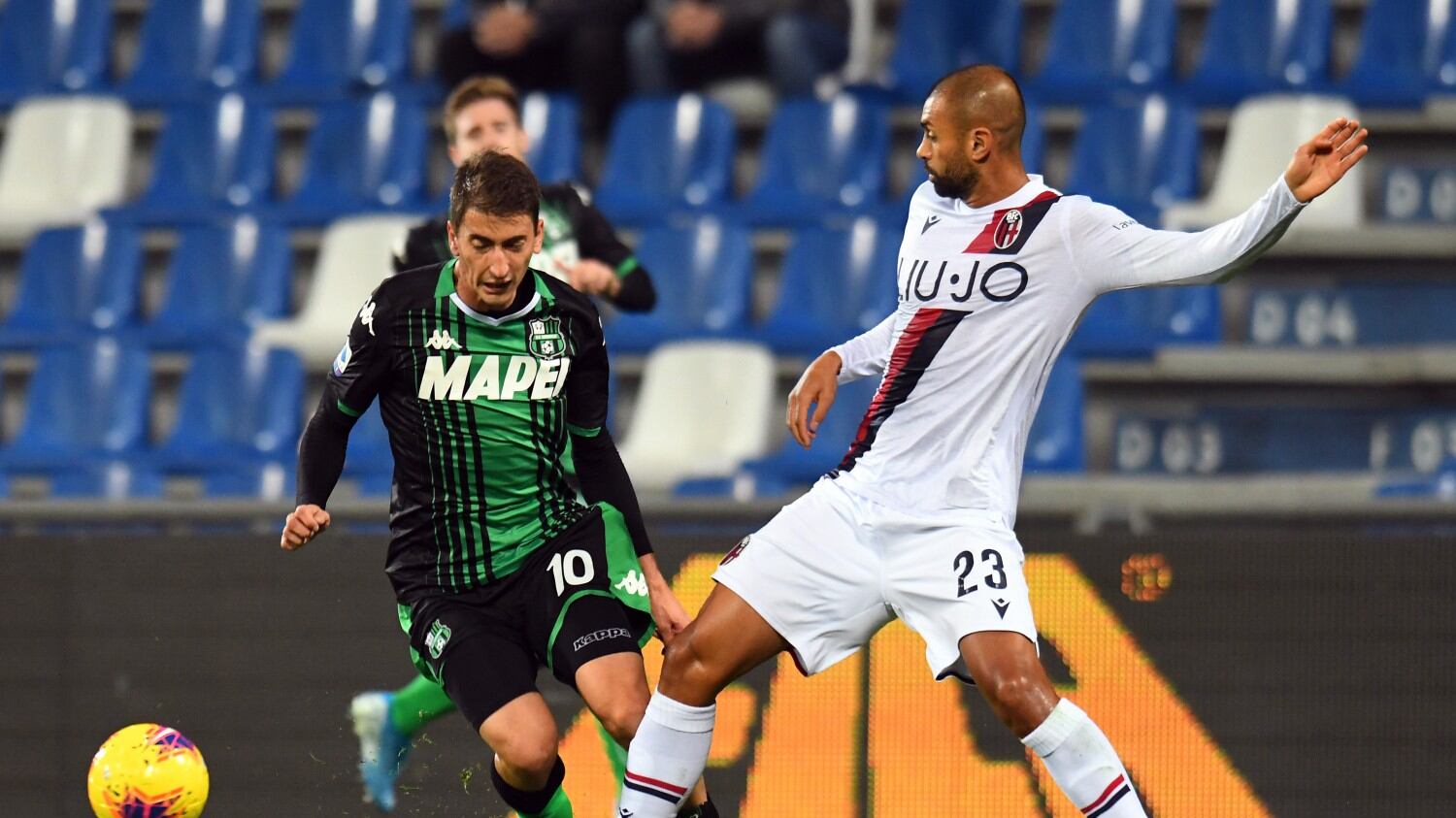 Il Sassuolo vince il derby contro il Bologna: 3-1 e sorpasso in classifica