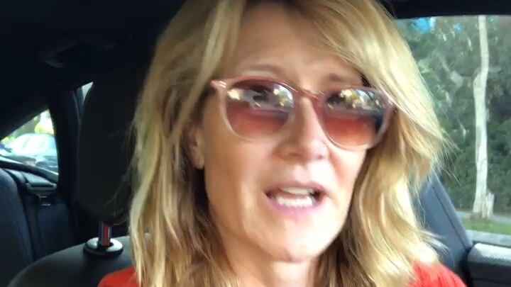 Laura Dern nega la love story con Bradley Cooper
