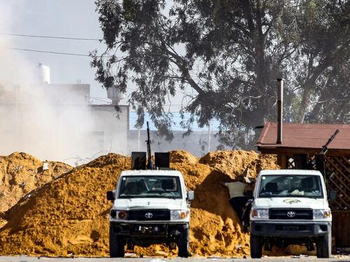 Haftar non sfonda, truppe bloccate fuori Tripoli