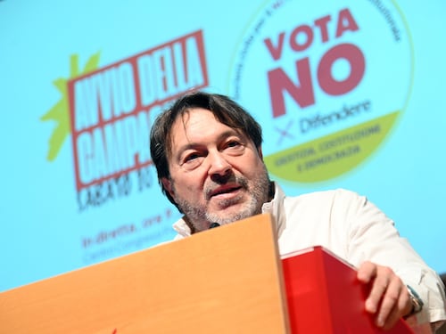 “Chi sta ricattando Ranucci?”. E il conduttore di Report querela il magistrato per il post su Facebook