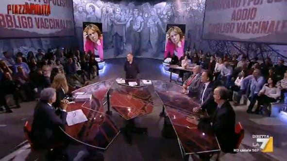 Piazzapulita, lite tra Becchi e Cecchi Paone: "Vai a fare in c..."