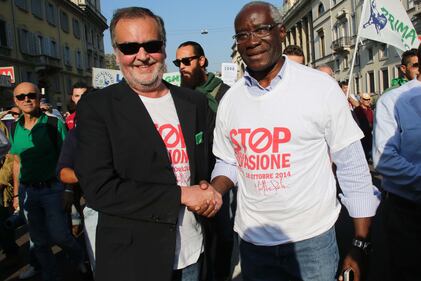 La Lega contro l'immigrazione: "Stop invasione" 11
