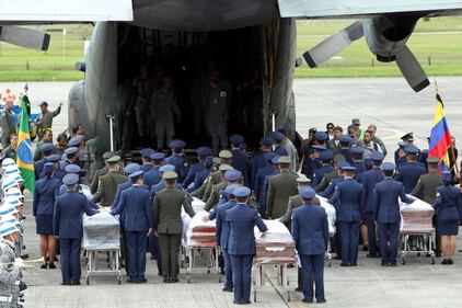 Chapecoense, il ritorno in patria delle salme  17
